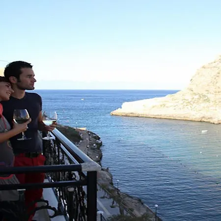 & Xlendi