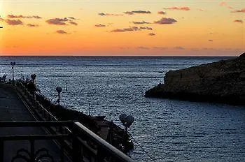 & Hotel Xlendi