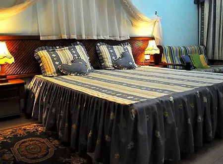 & Hotel