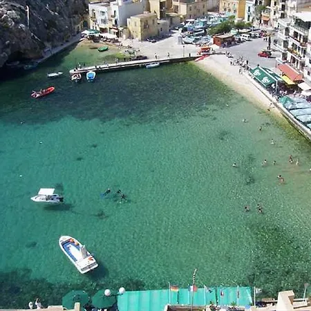 & 3* Xlendi