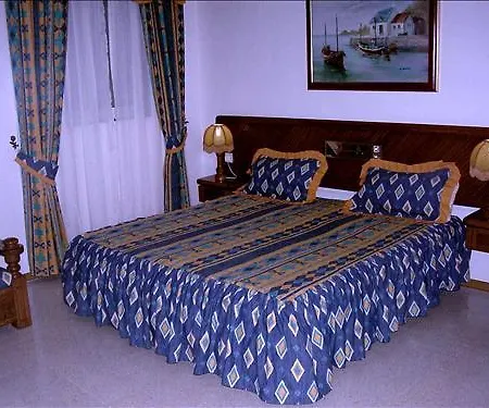 Hotel &