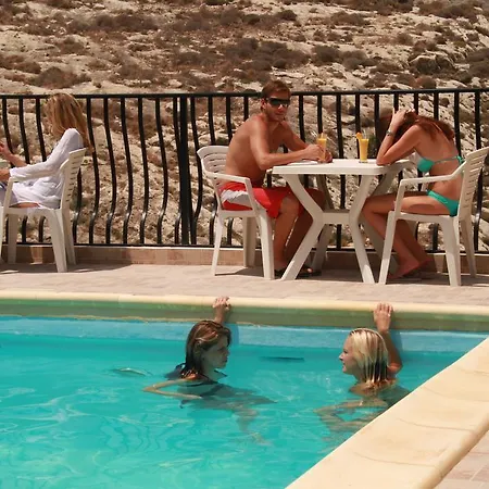 Hotel & 3*